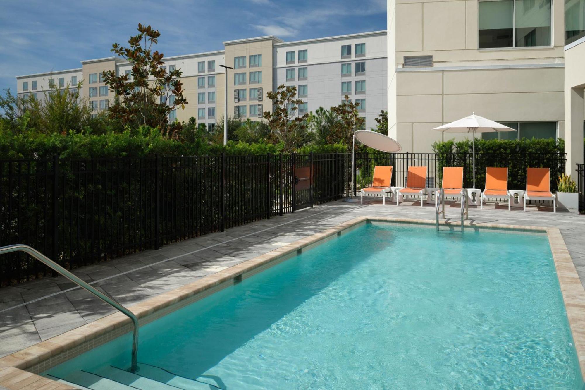 Hotel Aloft Orlando Buena Vista Lake Buena Vista